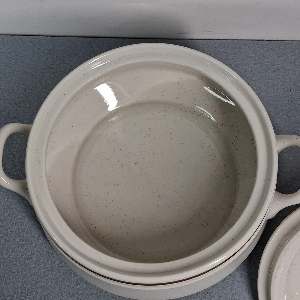 Old Brook Collection Stoneware Casserole Dish With Lid Japan Brown Trim Speckled
